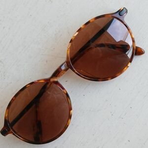 Vintage Serengeti Tweeds DR6349 sunglasses Tortoise Shell Frames